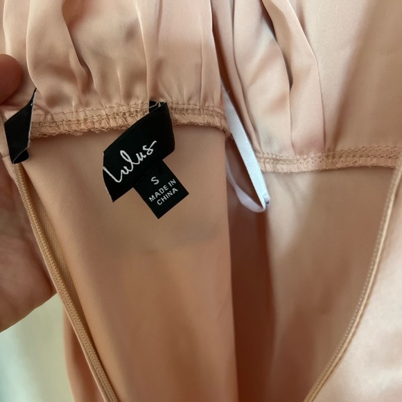 NWOT Classic Elegance Blush Satin Sleeveless Mock Neck Maxi Dress! - Picture 9 of 10